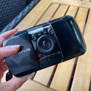 OLYMPUS Stylus MJU I film camera